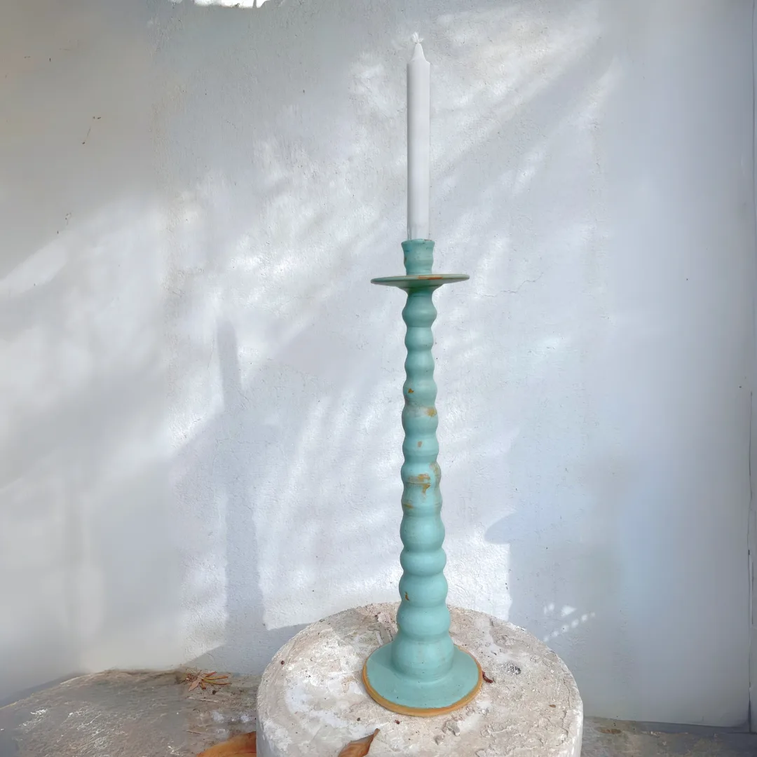 Candelabro turquesa alto de cerámica gres hecho a mano